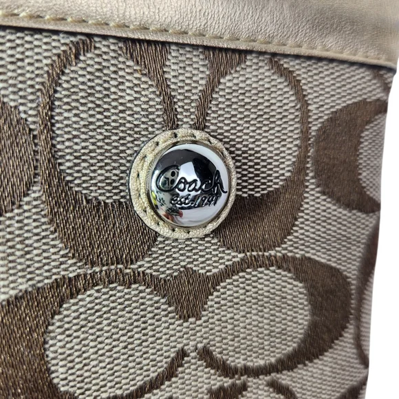 Coach Signature "C" Monogram Soft Slip-In Pouch Eyeglasses Sunglasses - Picture 6 of 7